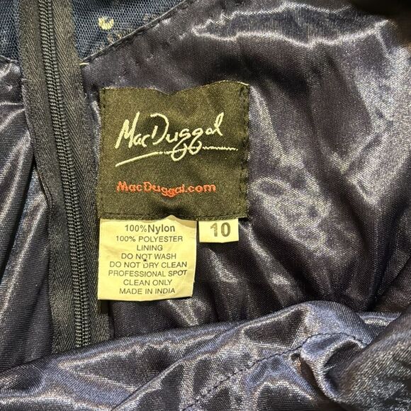 Mac Duggal Bead-Embellished Body-Con Gown in midnight navy sequin dress size 10 - Picture 13 of 16